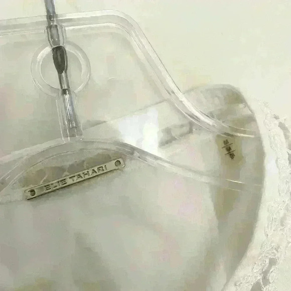 Elie Tahari Womens Button Up Blouse Long Sleeve Lace Detail Size Medium - Picture 5 of 8